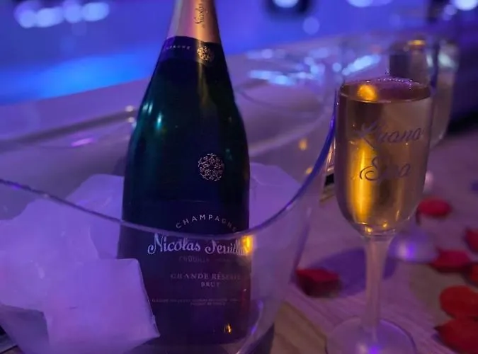 Hodinový hotel Luana Boussois